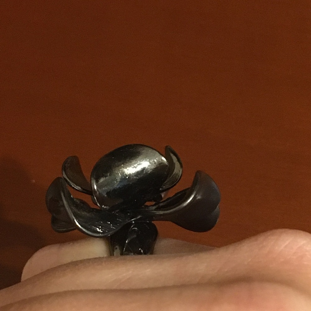 Nwot! Beautiful Elastic Statement Ring - image 6